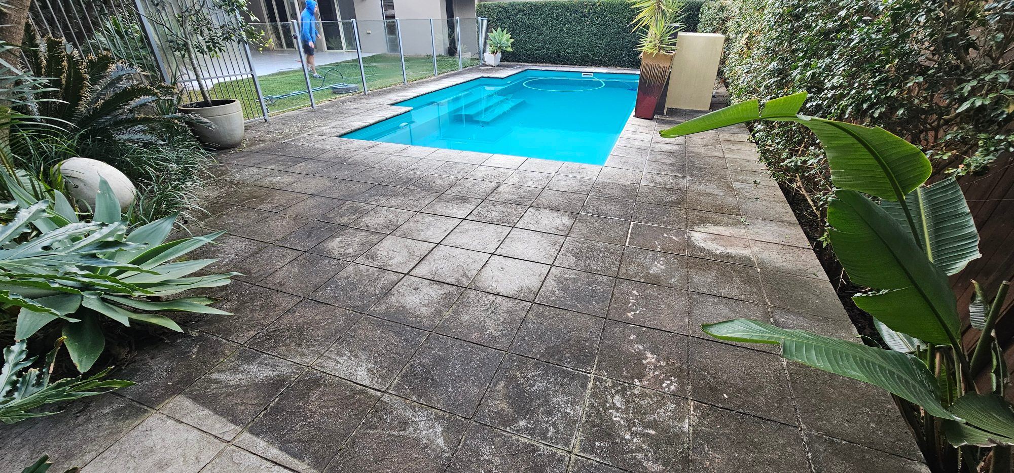 Pool surrounds before cleaning
